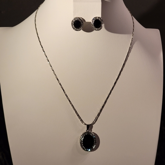 unsigned Jewelry - Silvertone Black Glass Stone with CZs Pendant Necklace and Pierced Earri…